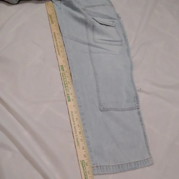 NWT Wild Fable Denim Overall Cargo Carpenter Light Wash XL - Picture 9 of 9